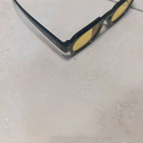 Sunglasses like new, black with yellow lenses