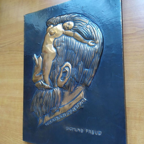 Sigmund Freud copper portrait used with inscription