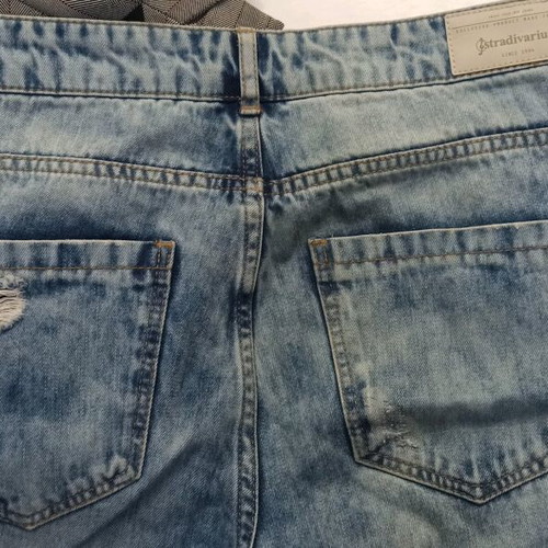 Stradivarius women's blue jeans size 40 like new