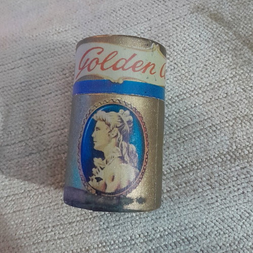 Golden Cameos vintage matchbox used