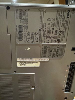 Dell Latitude D520 μεταχειρισμένο με Windows XP και φορτιστή