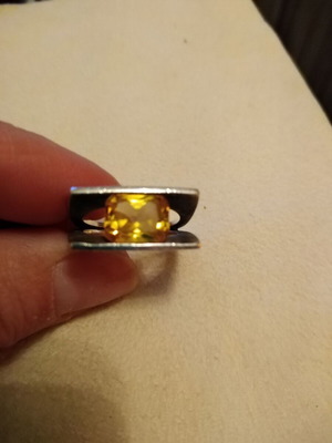 925 Silver Ring used with yellow to light orange stone
