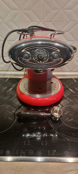 καφετιερα espresso Illy