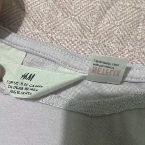 Stranger Things T-shirt like new, multicolor, H&M