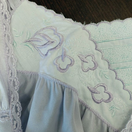 La Nes No 50 satin purple women's nightdress