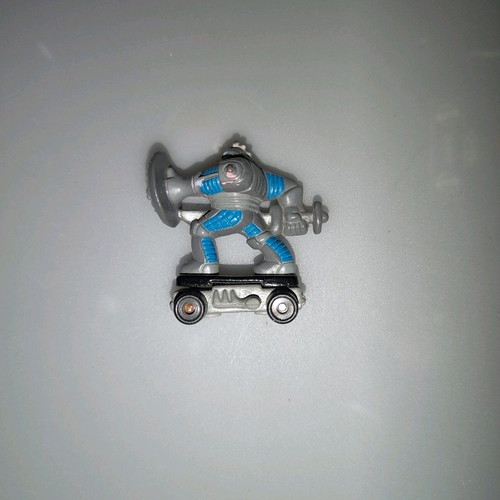 SkateBoard Mania skaters number 28 in excellent condition