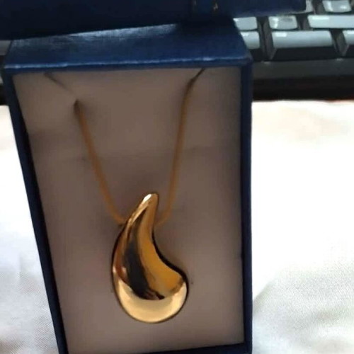Necklace chain with gold teardrop pendant new