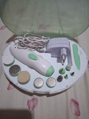 Electric manicure and pedicure set like new with 11 accessories