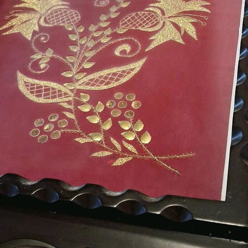 Set of 2 vintage traditional decorative frames like new