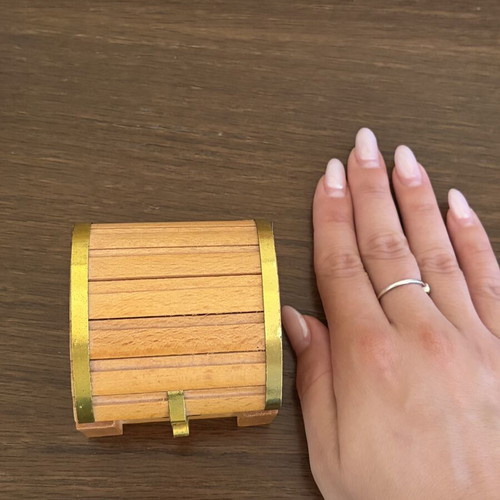 Wooden trinket box like new, small treasure chest style