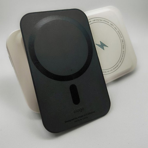 Magnetic Wireless External Battery for iPhone with USB-C