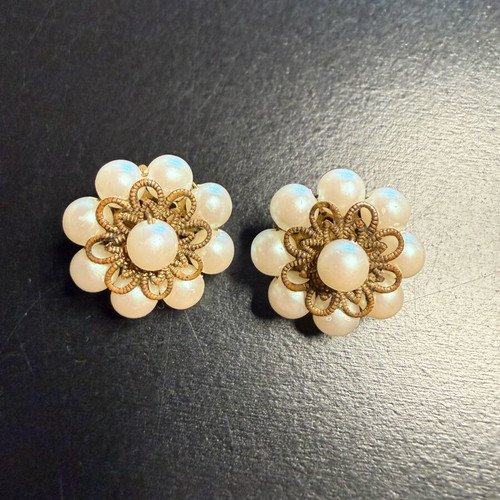 Faux pearl vintage clip-on earrings used