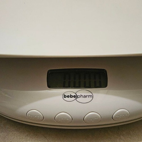 Bebe Pharm Digital Baby Scale like new, up to 30kg, removable tray