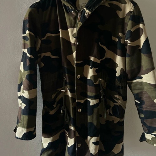 Women's jacket camouflage style like new
