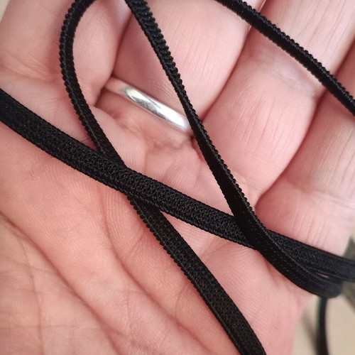 Black flat elastic 4 mm 30 meters new