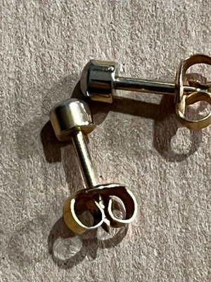 Σκουλαρίκια φω-μπιζού μεταχειρισμένα, χρυσαφί, για τρυπημένα αυτιά