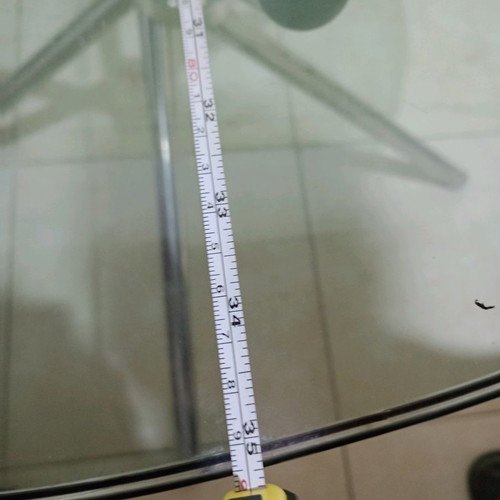 Glass dining table used, round 90cm diameter