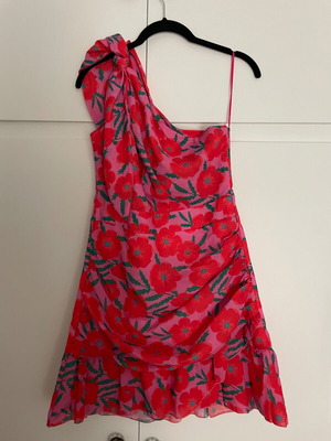Karavan mini dress with one shoulder, new, pink with red flowers, size M