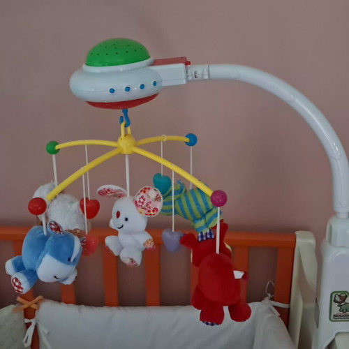 Musical Mobile like new with Greek lullabies and classical melodies