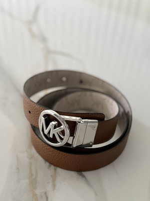Michael Kors reversible leather belt with MK logo, vanilla brown