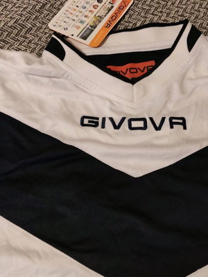 Givova shirts new, set of 2
