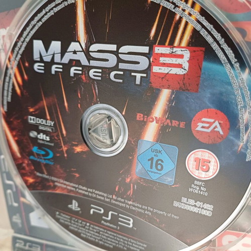 Mass Effect 3 like new with booklet