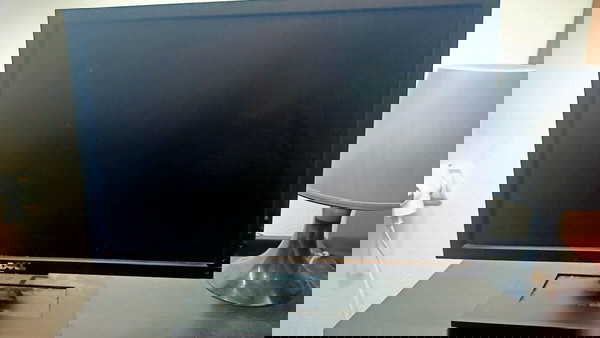 οθόνη της Dell monitor