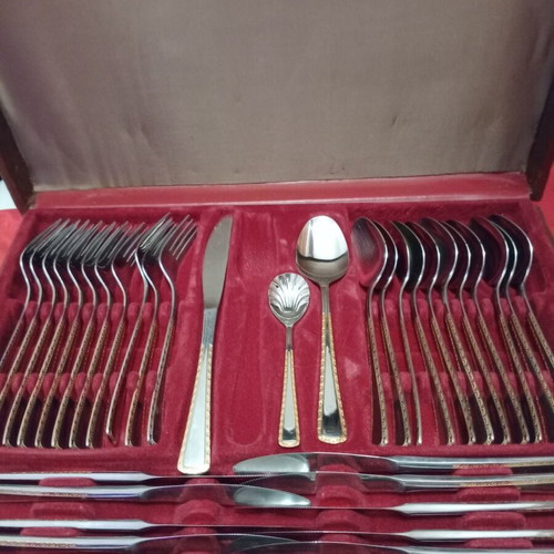 Vintage Solingen Cathedral Cutlery Set like new with gold decoration in original case