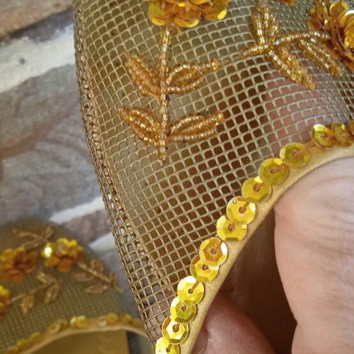 Bozikis slippers like new with sequins and beads, size 39, gold