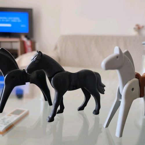 Playmobil Lyra horses like new, collectible set of 8