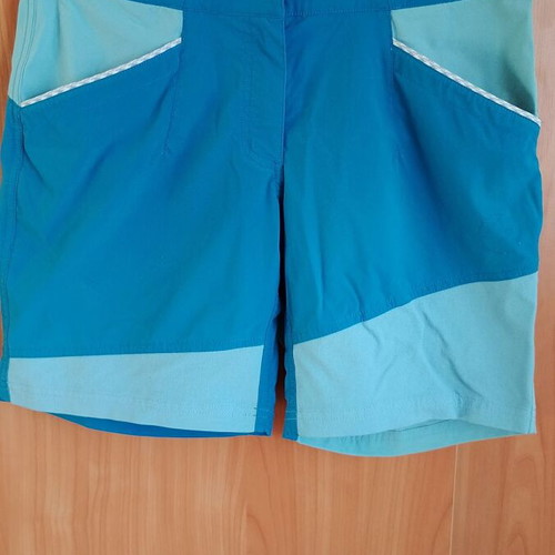 La Sportiva women's short hiking shorts, like new, size M