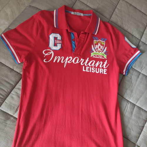 Red shirt XXL like new