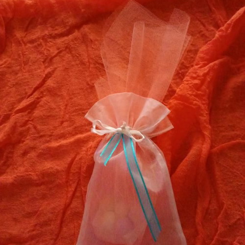 Wedding favors new, set of 100, bags and tulle