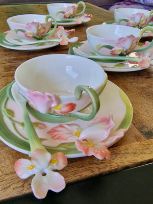 Trimar set of 6 cups new