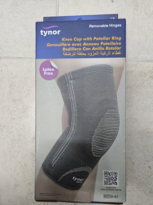 Tynor elastic knee brace like new, with hinges, size large
