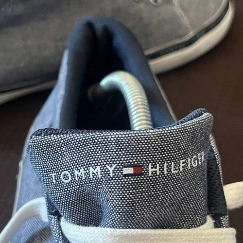 Tommy Hilfiger Sneakers Men’s size 43 very good condition light blue