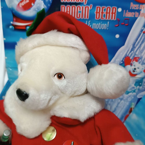 Collectible plush Thirsty Bear by Coca Cola used, 1999 Christmas edition