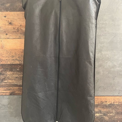 Bitsiani men's summer suit new, off white, jacket size 48, pants size 42