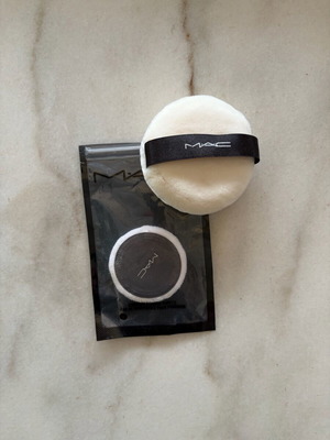 Mac powder puff set like new