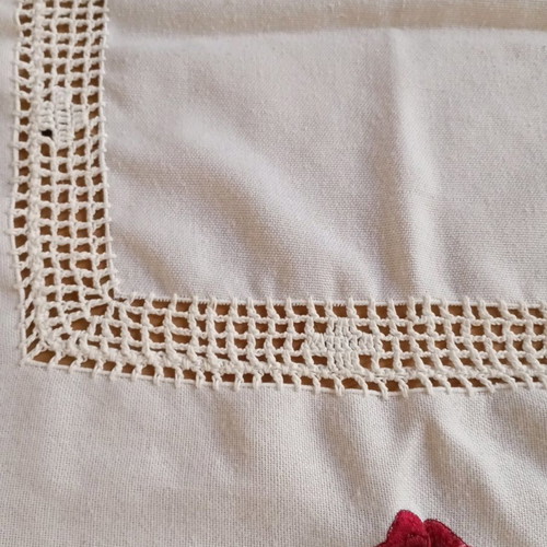 Tablecloth with handmade lace new