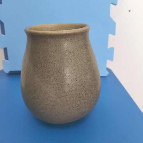 Lea stoneware wheel-thrown vase by Anna Leandersson
