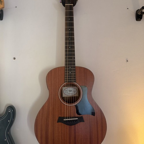 Taylor GS Mini-e Mahogany 2025 acoustic guitar, natural