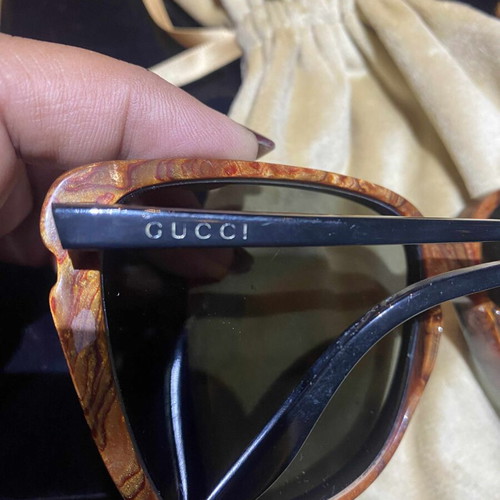 Gucci oversized sunglasses used, black with brown interior