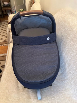 Maxi-Cosi Port Bebe Jade Blue and ISO Fix like new