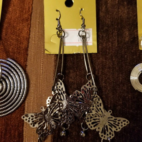 Xp earrings new, pack of 11 pairs