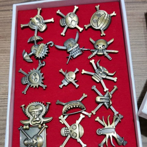 One Piece Metal Collectible Badge Set new