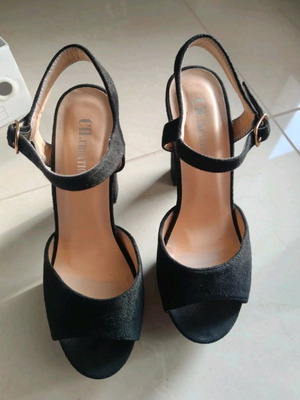 Black suede platform sandals used size 36 with thick heel
