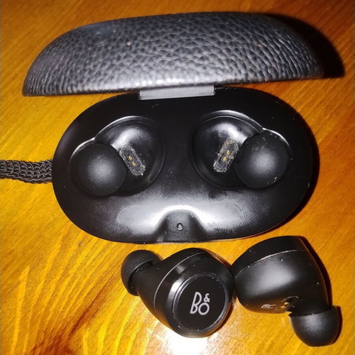 Bang & Olufsen Beoplay E8 ακουστικά πρώτης γενιάς, ασύρματα, μαύρα