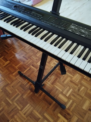 Roland D-50 Linear Synthesizer σαν καινούργιο, vintage με εμβληματικό ήχο 80s