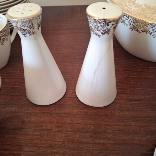 Vintage Alfred Meakin Glo-White Ironstone Serving Set 77 pcs like new